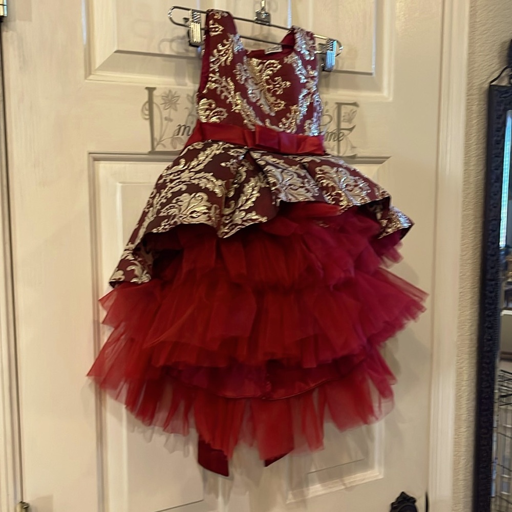 Beautiful NEW toddler dress!